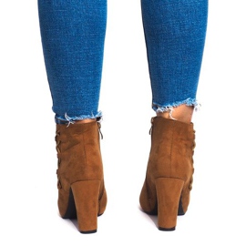 Bottines En Daim Sur Un Poteau BS063 Camel brun 3