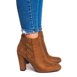 Bottines En Daim Sur Un Poteau BS063 Camel brun 4