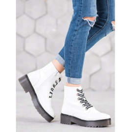 Sergio Leone Chaussures blanches sur la plate-forme 1