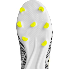 Chaussures de football Adidas Nemeziz 17.3 Fg M S80599 multicolore blanche 1