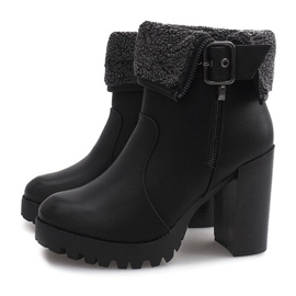 Bottines isolées A89619 Noir le noir 3