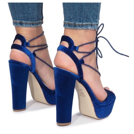 Sandales bleues sur le poteau en velours Give It Up 1