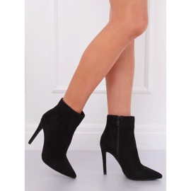 Bottes noires sur une épingle noir 2C2AX5630-3 Noir 1