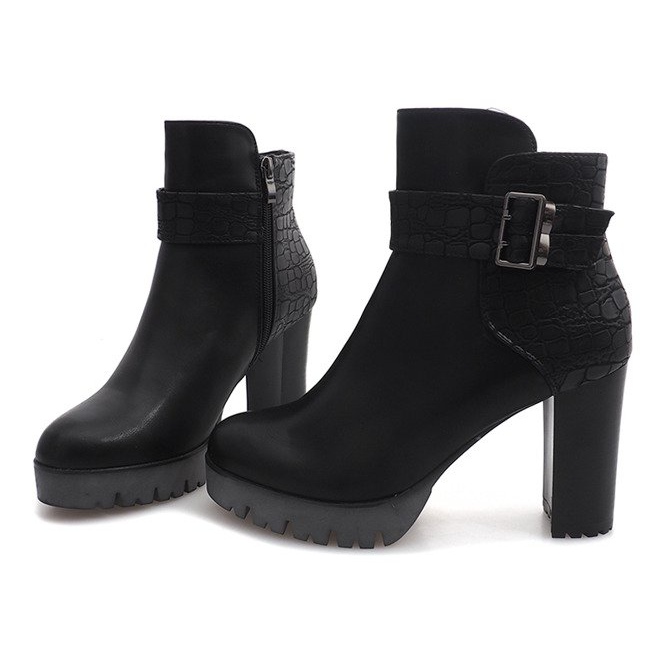 Bottes chaudes sur un talon TL-10 Noir 2