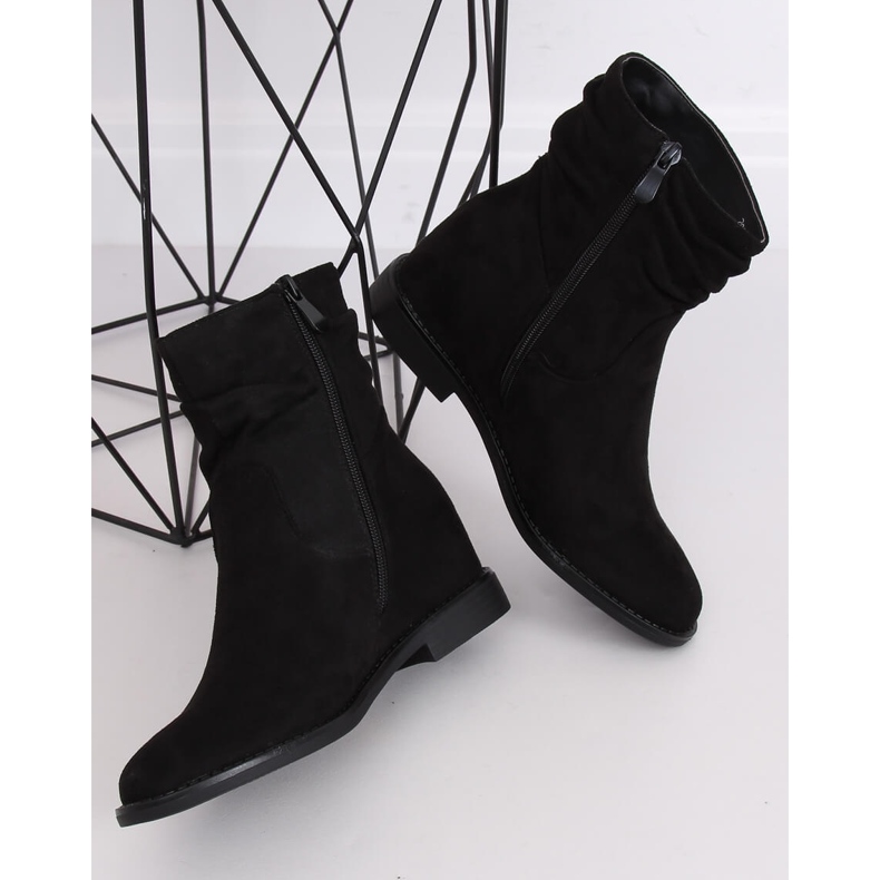 Bottes noires sur un talon compensé caché 2C8AX7680-1 Noir le noir 1