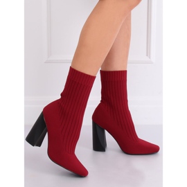 X8037 Chaussons chaussettes rouge vin 2