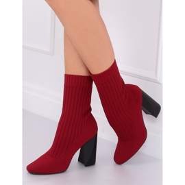 X8037 Chaussons chaussettes rouge vin 1