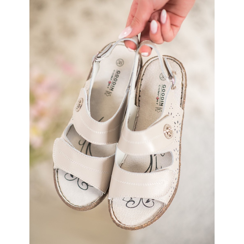 Goodin Sandales compensées en cuir brun 1