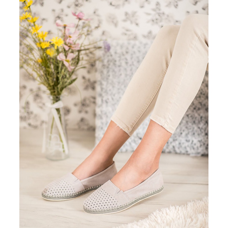 Goodin Ballerine En Cuir Ajouré gris 1