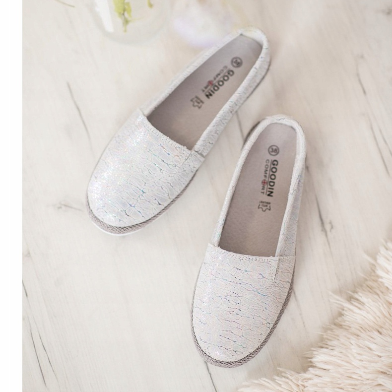 Goodin Ballerines En Cuir Avec Effet Holo gris 1