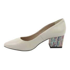 Kaniowski pompe sur un talon décoratif 0205 beige 2