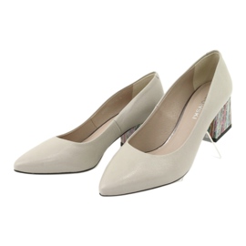 Kaniowski pompe sur un talon décoratif 0205 beige 3