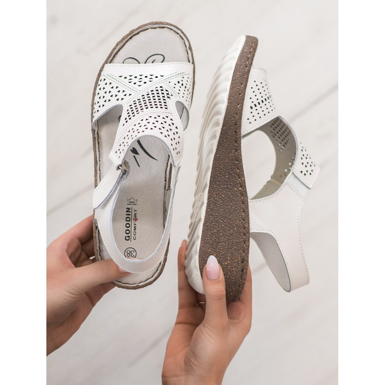 Goodin Sandales compensées ajourées blanche 2