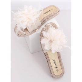 Chaussons femme beiges avec plumes CK131P Beige 1 Chaussons femme beiges avec plumes CK131P Beige 1