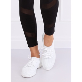 Chaussures de sport blanches 7753-Y Blanc 2