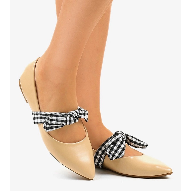 BM Ballerines beiges à nœuds à lacets NK07P 1