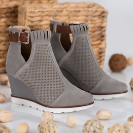 Filippo Bottes ajourées sur un coin gris 3