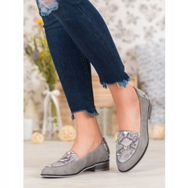 Mocassins VINCEZA imprimé serpent gris 1