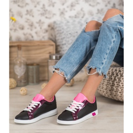 Ideal Shoes Baskets à la mode avec cuir écologique le noir multicolore 1