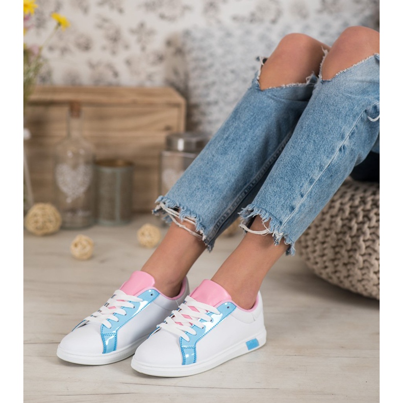 Ideal Shoes Baskets à la mode avec cuir écologique blanche bleu rose multicolore 2