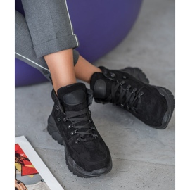 Queentina Baskets en daim le noir 3