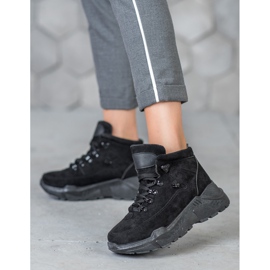 Queentina Baskets en daim noir 1