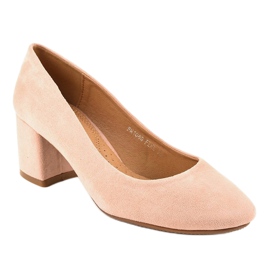 Escarpins en daim rose sur le poteau FM1089 1