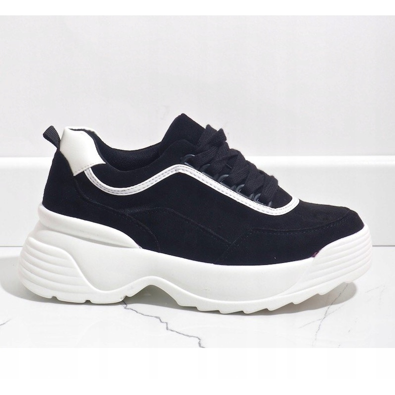 Baskets de sport noires en éco-cuir 7917-Y le noir 1 Baskets de sport noires en éco-cuir 7917-Y le noir 1