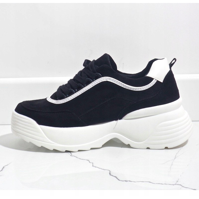 Baskets de sport noires en éco-cuir 7917-Y 2