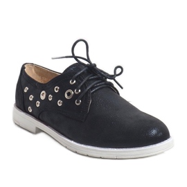 Chaussures noires ajourées à clous MB188-237 le noir 1