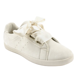 Baskets AM-8105 en daim beige 1