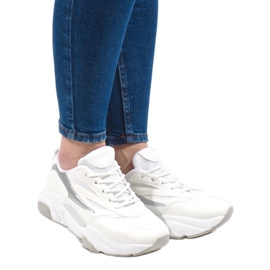 Baskets de sport blanches SX001-9 1 Baskets de sport blanches SX001-9 1