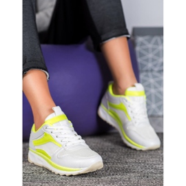 SHELOVET Chaussures blanches nouées 2 SHELOVET Chaussures blanches nouées 2