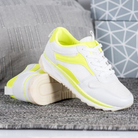 SHELOVET Chaussures blanches nouées 1 SHELOVET Chaussures blanches nouées 1