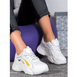 SHELOVET Baskets à la mode sur la plate-forme blanche jaune 2