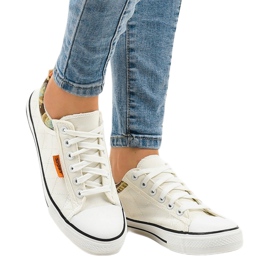 Baskets blanches classiques W11 2