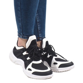 Baskets chaussures de sport noires D1902-13 blanche le noir 1
