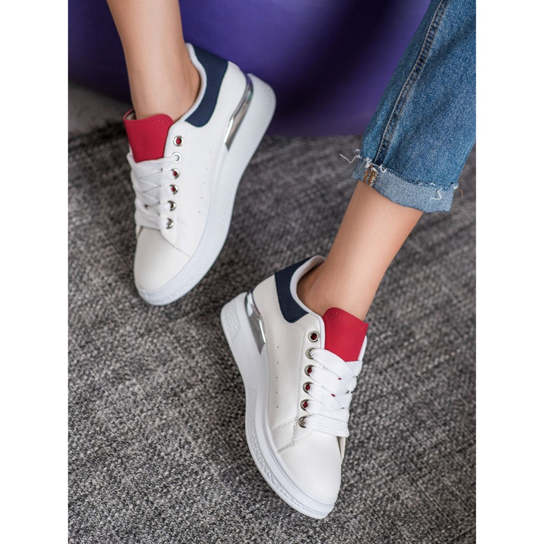 SHELOVET Baskets sur la plate-forme avec cuir écologique blanc 1