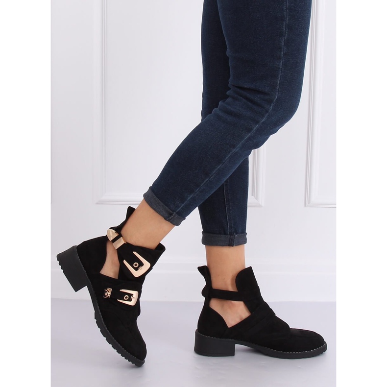 Boots noires découpées ZE01P Noir le noir 1