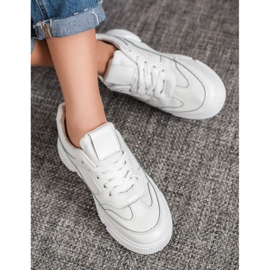 Chaussures à plateforme MCKEYLOR blanche 1