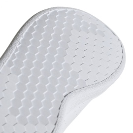 Chaussures Adidas Advantage C Jr EF0221 blanche 2 Chaussures Adidas Advantage C Jr EF0221 blanche 2