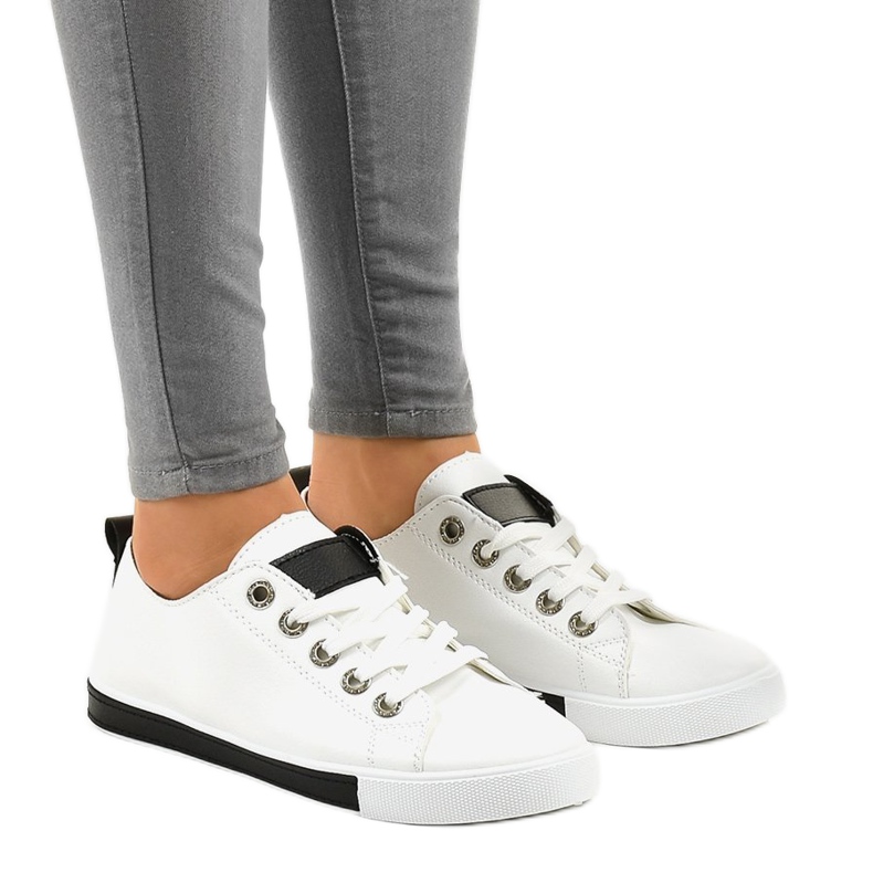 1016 baskets classiques blanches le noir 1