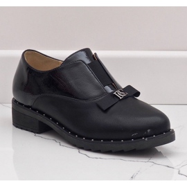 Chaussures à enfiler noires avec clous X528 1