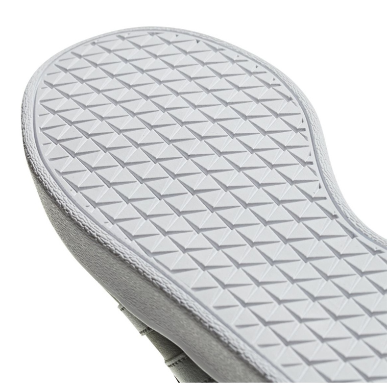 Chaussures Adidas Vl Court 2.0 Jr F36381 le noir 2