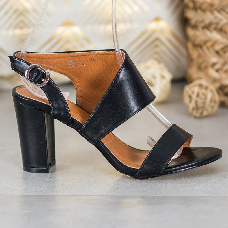 SHELOVET Sandales confortables à talons hauts le noir 2