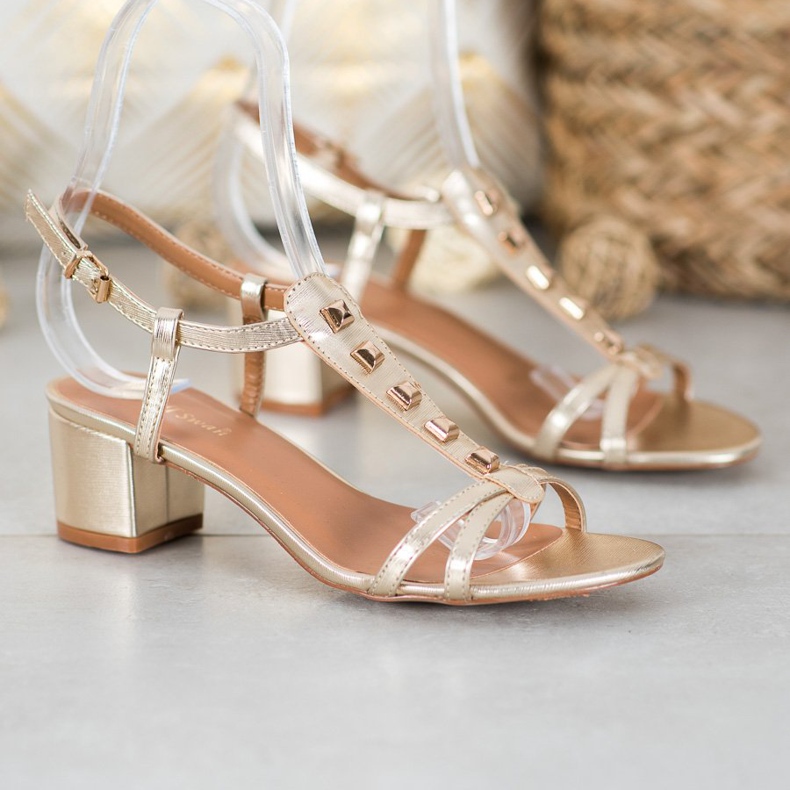 Small Swan Sandales dorées à clous d'or 1