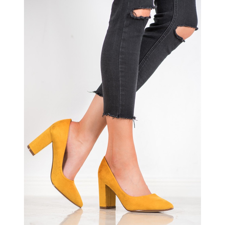 Ideal Shoes Escarpins à talons hauts jaune 1