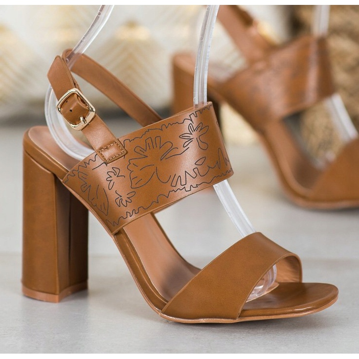 Small Swan Sandales Avec Motif brun 1