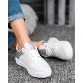 SHELOVET Chaussures élégantes sur la plate-forme blanc gris 1