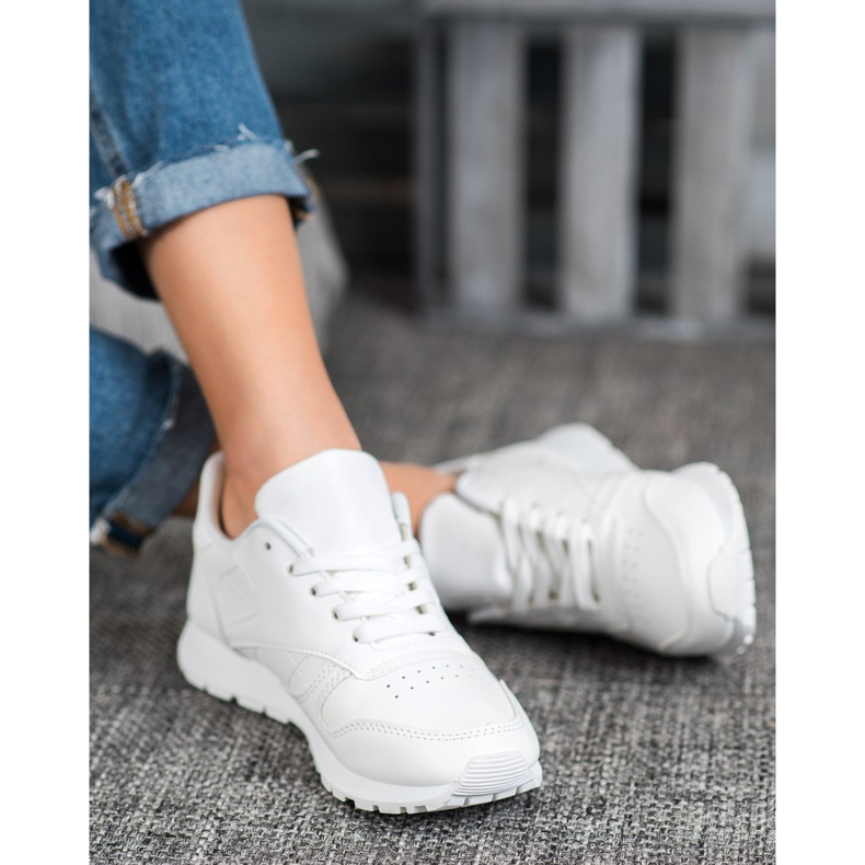 SHELOVET Chaussures nouées en cuir écologique blanc 1